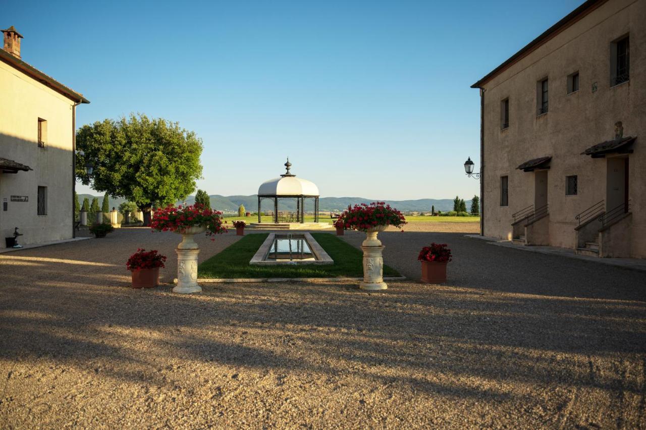 La Bagnaia Golf Resort Exteriér fotografie