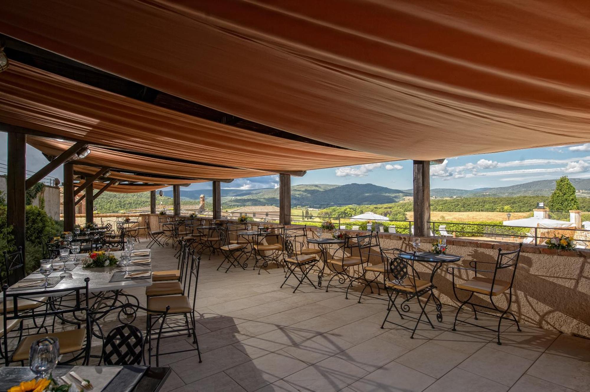 La Bagnaia Golf Resort Exteriér fotografie