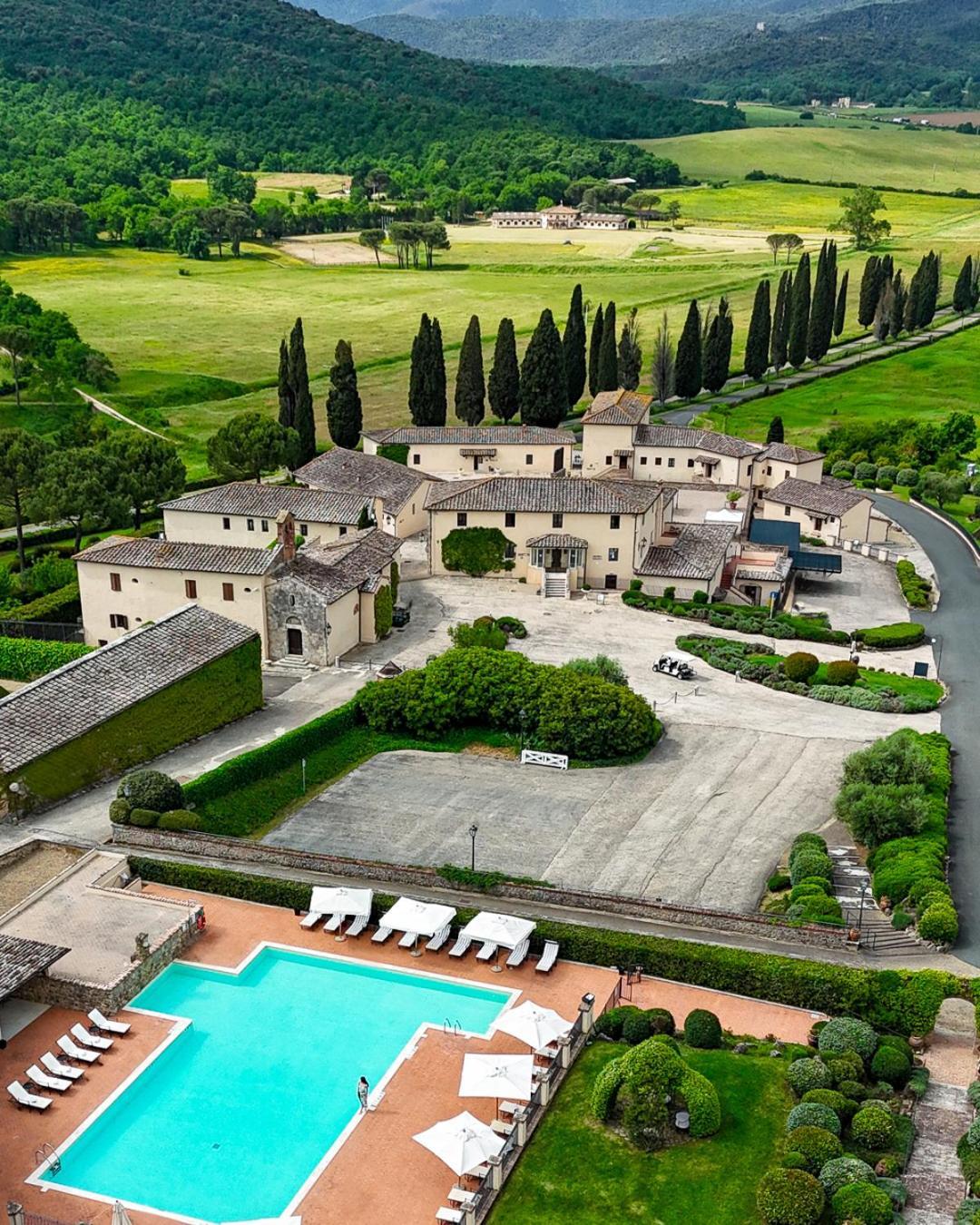 La Bagnaia Golf Resort Exteriér fotografie